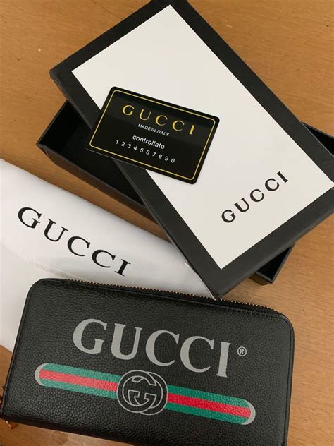 gucci controllato card.